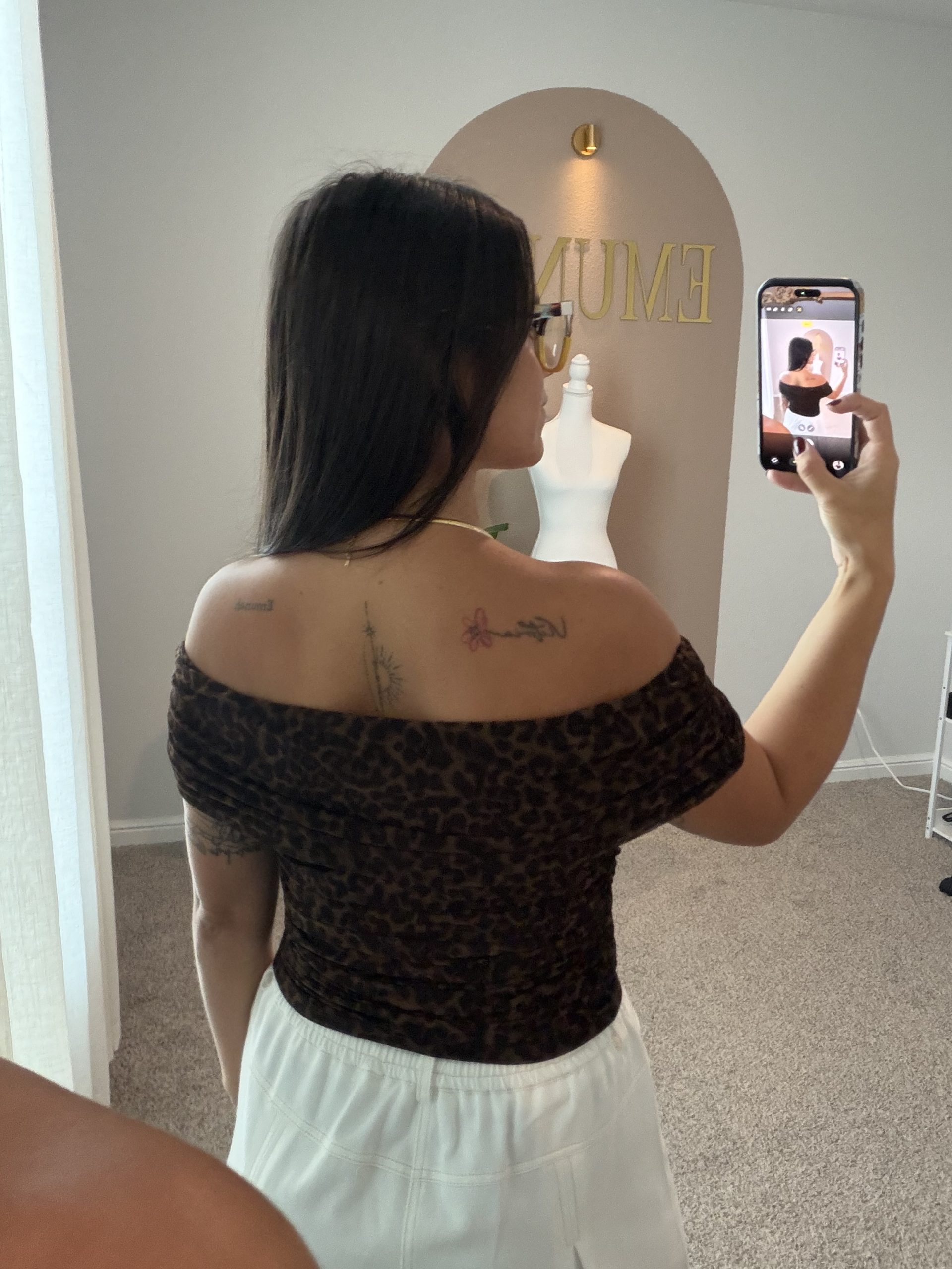 Savanna Off-Shoulder Top - Image 4