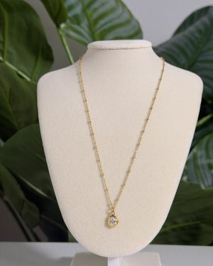 Elara Pendant Necklace