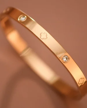 Éloise Gold Bangle